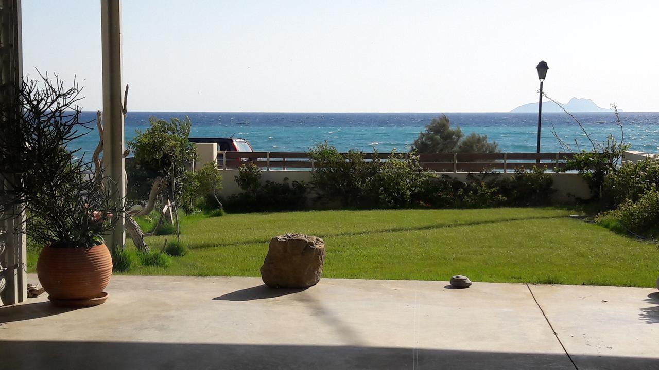 Rodia Kokkinos Pirgos