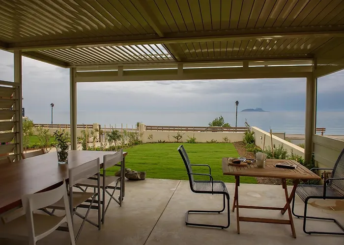 Rodia Beach Suites